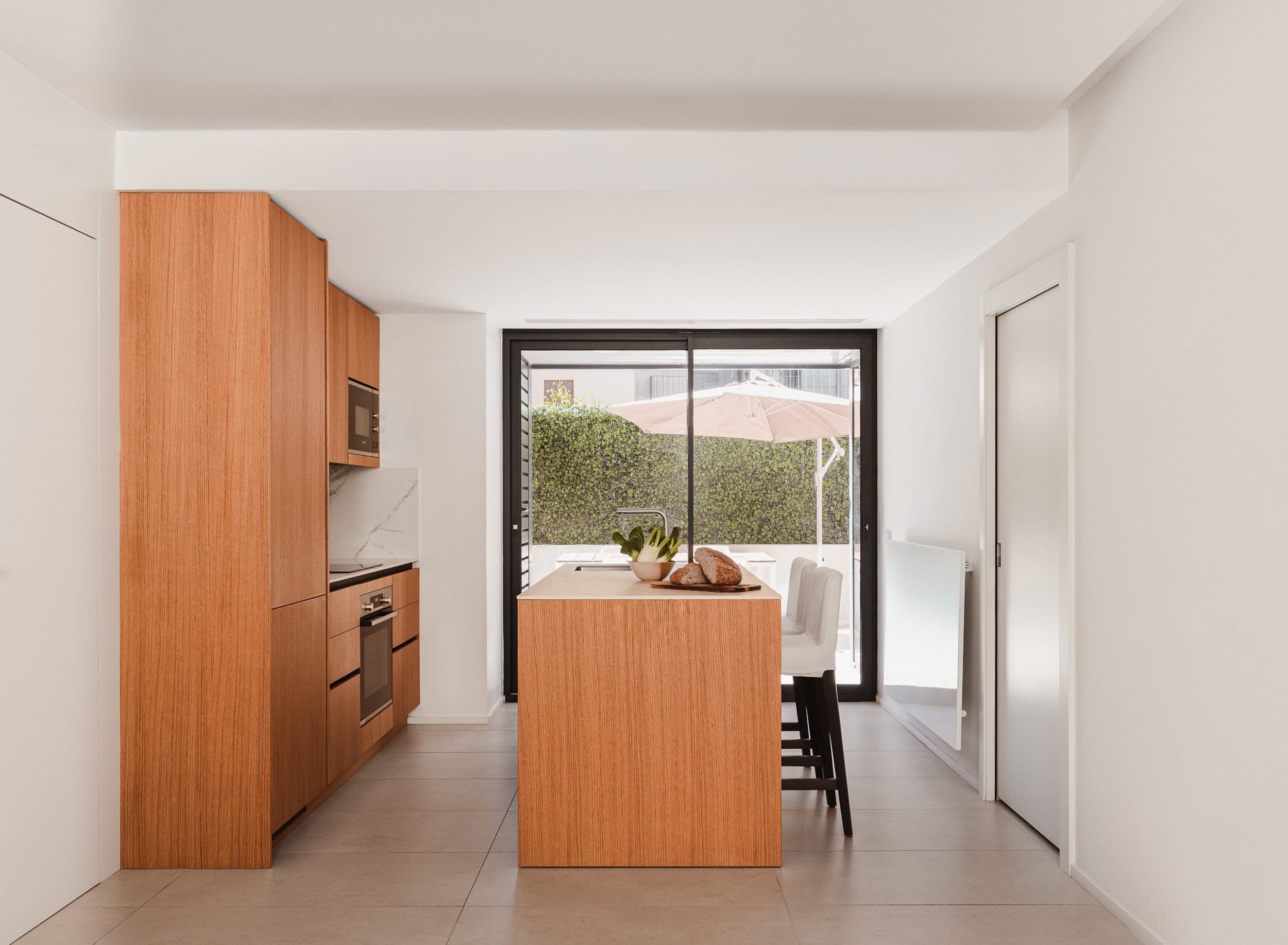 Citizens by García-Ruiz