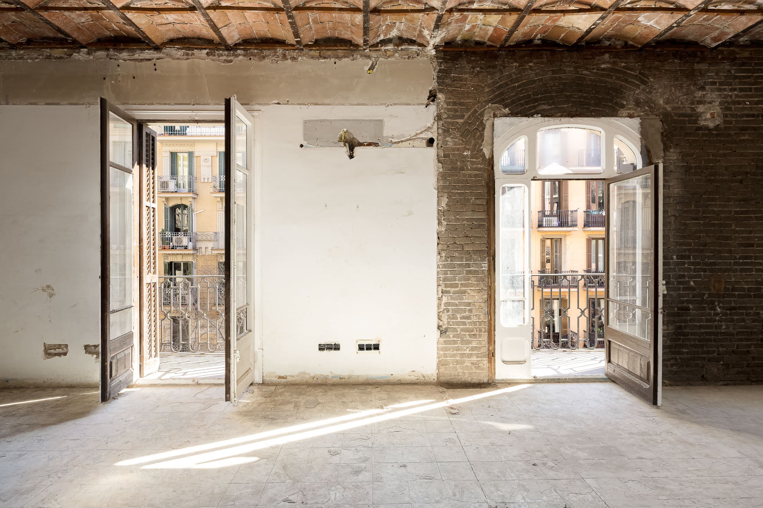 Spacious Renovated Apartments